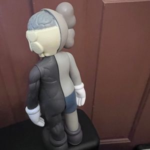 Kaws